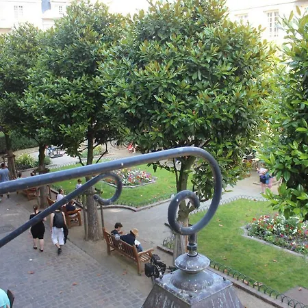 L'emeraude Apartment